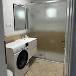 شقة Hosta